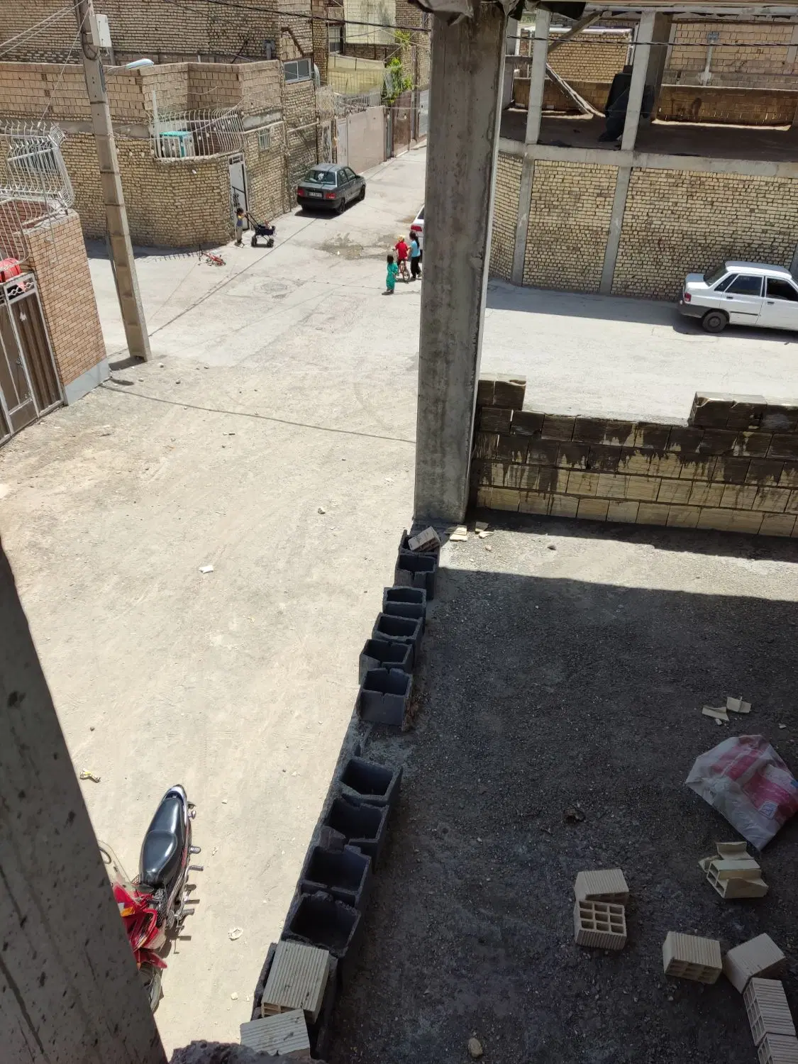 سلام ودرودمنزل مهندسی ساز نمیه کاره امکانات اب
