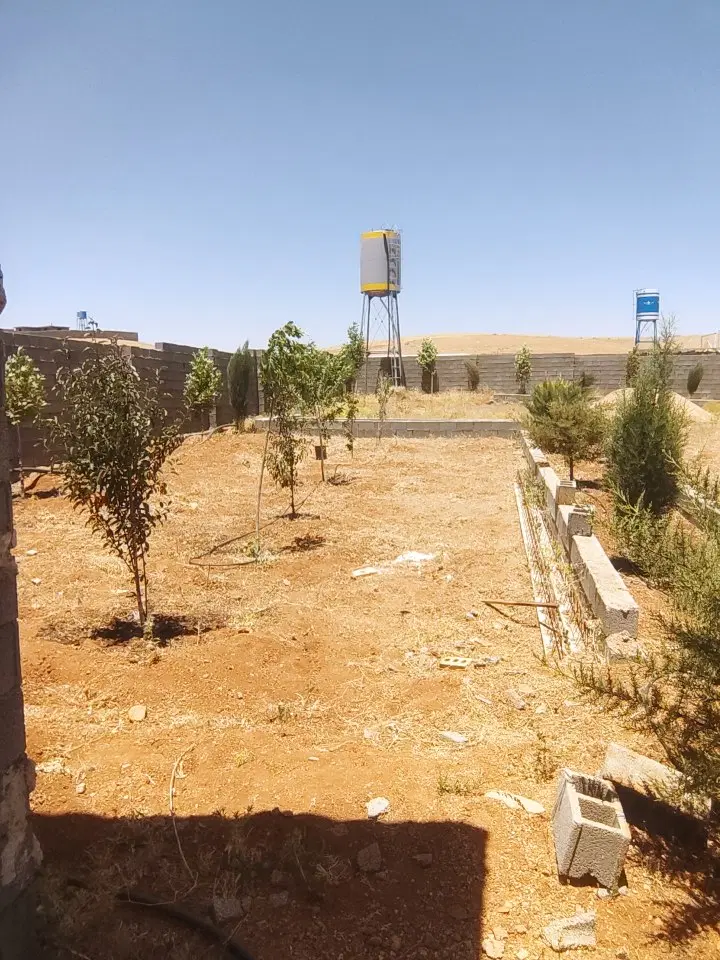 باغچه کودیون فارس هزار متر لب جاده