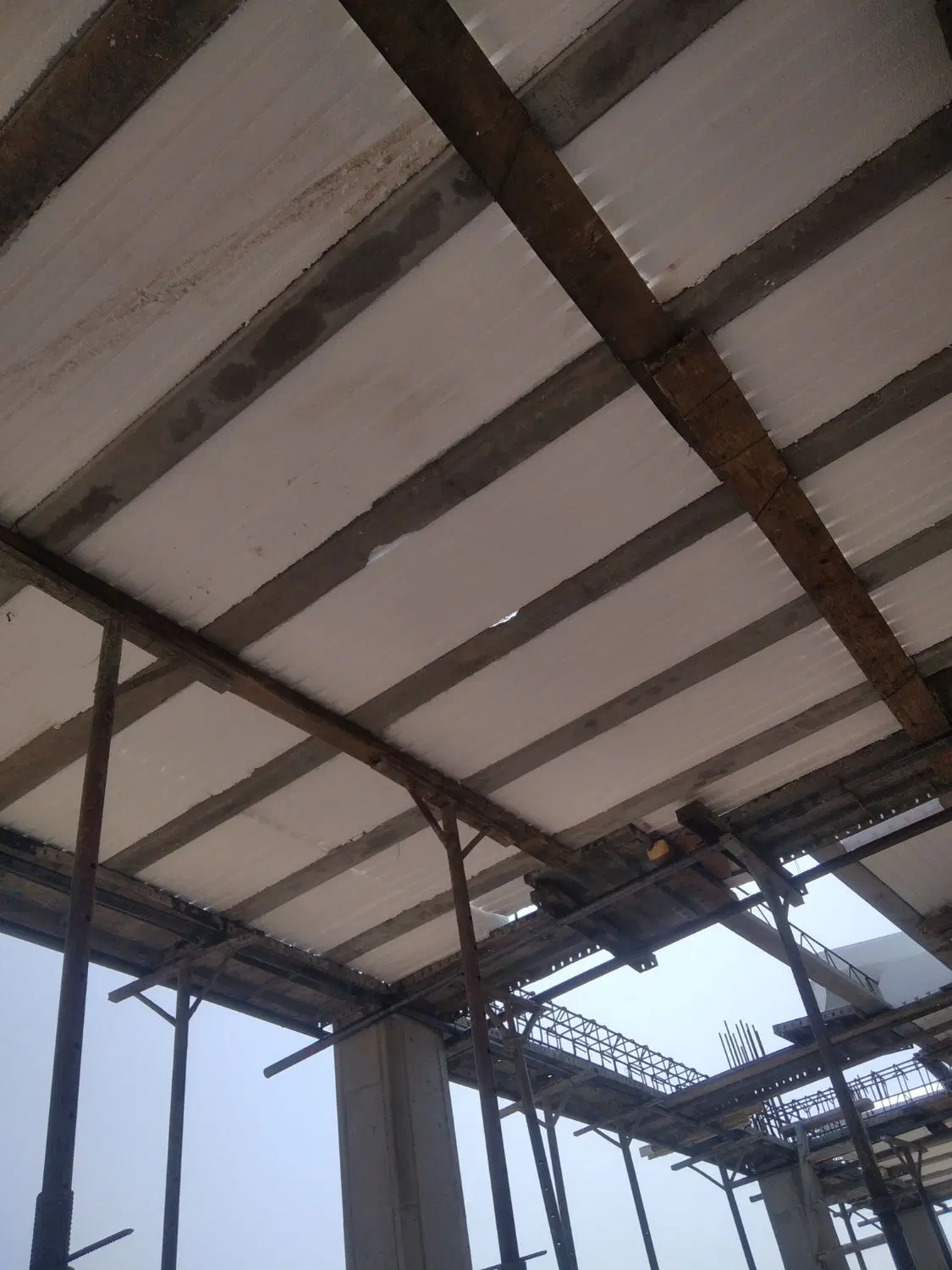 فروش خانه نیمه ساخت