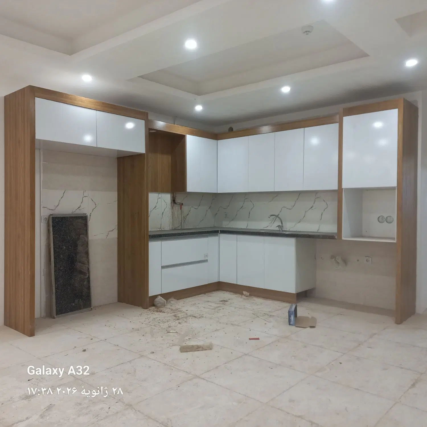 مجتمع ۹۰ متری نبش هستی ۷