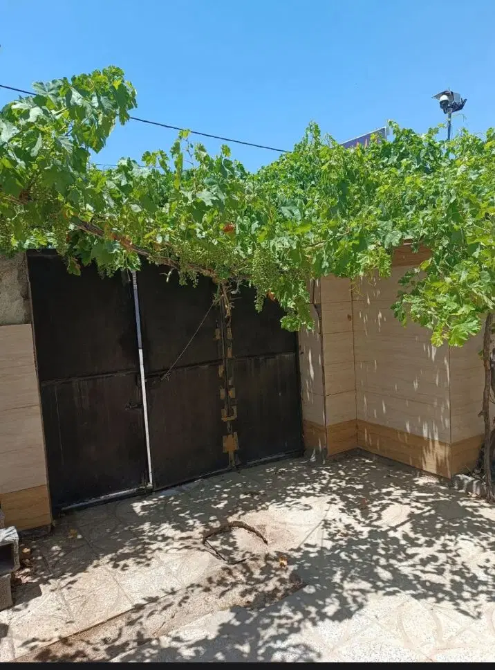 خانه ویلایی فرخد (قمصر خراسان)