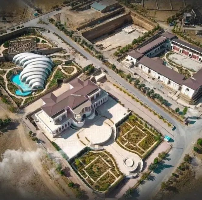 ۱۰۰۰متر زمین دو نبش لوکیشن فوق العاده(آویشن)