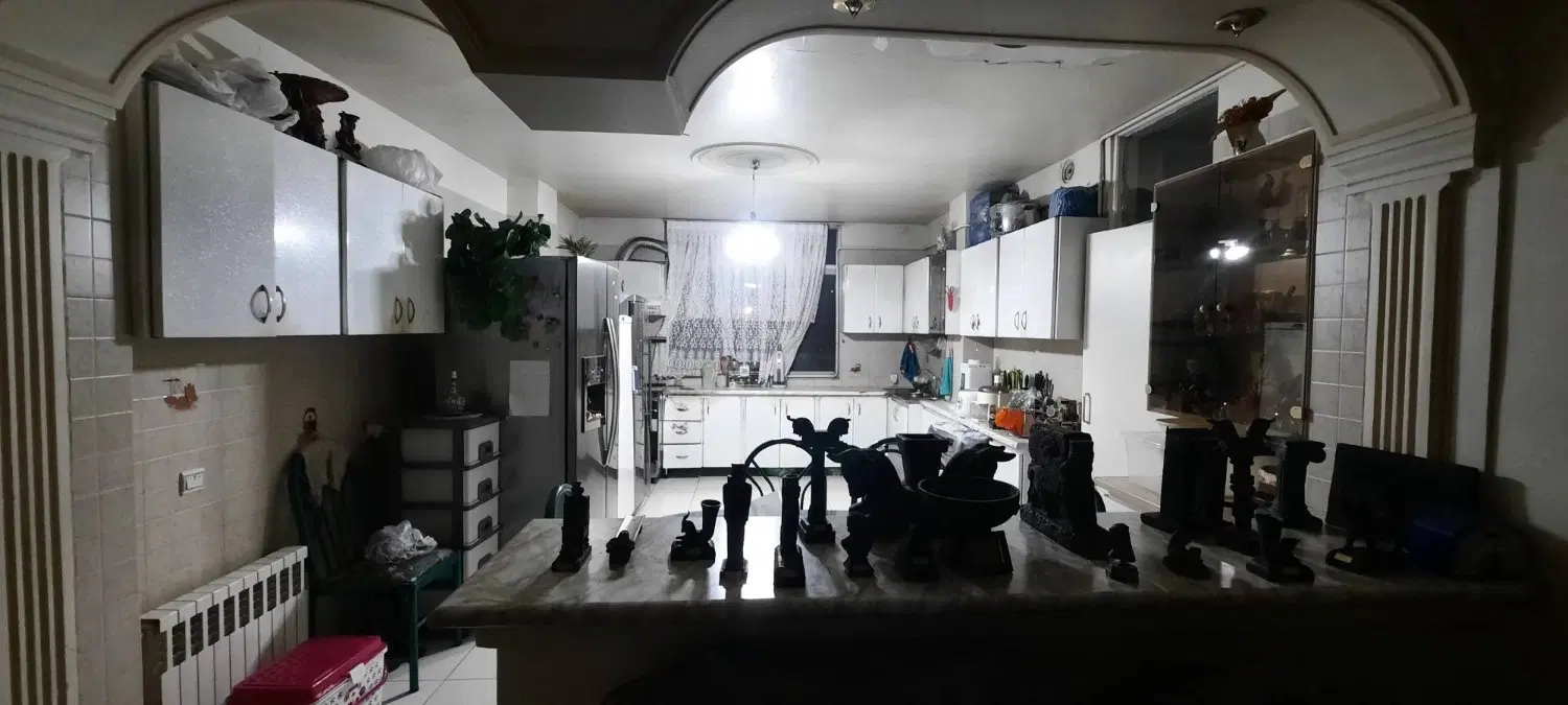 فروش یک اپارتمان 151 متری فوری در پونک