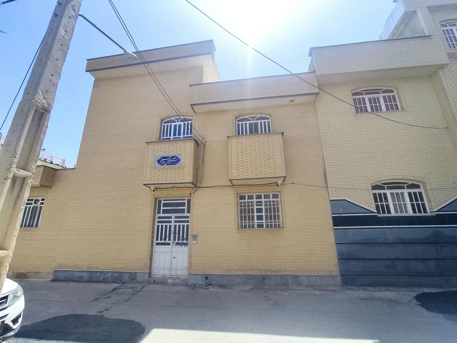 منزل دوطبقه دو بر کوچه مجزا سر فرگاز بلوارتندگویان