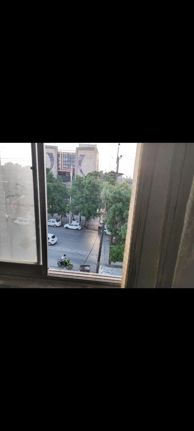 فروش مغازه تجاری  پاساژ ولیعصر(کاشیکاری)