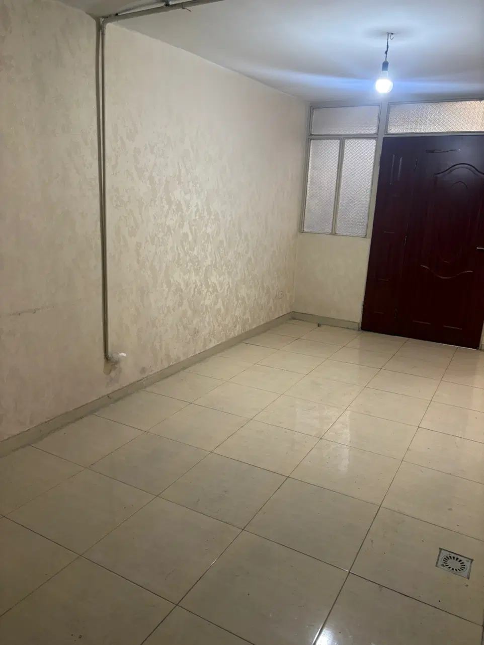 واحد ۱۰۰متری طبقه همکف دیلمان