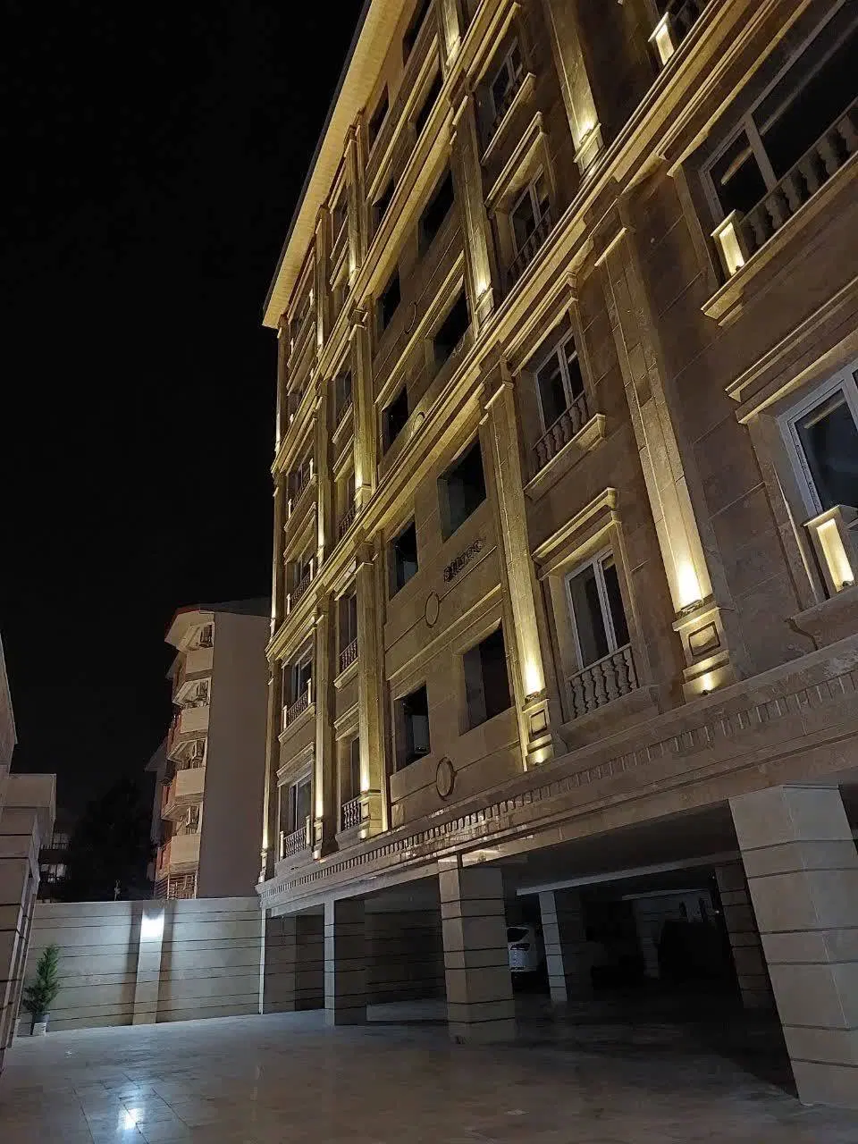 آپارتمان خوش نقشه ۱۵۲ متر در رشت بلوار دیلمان