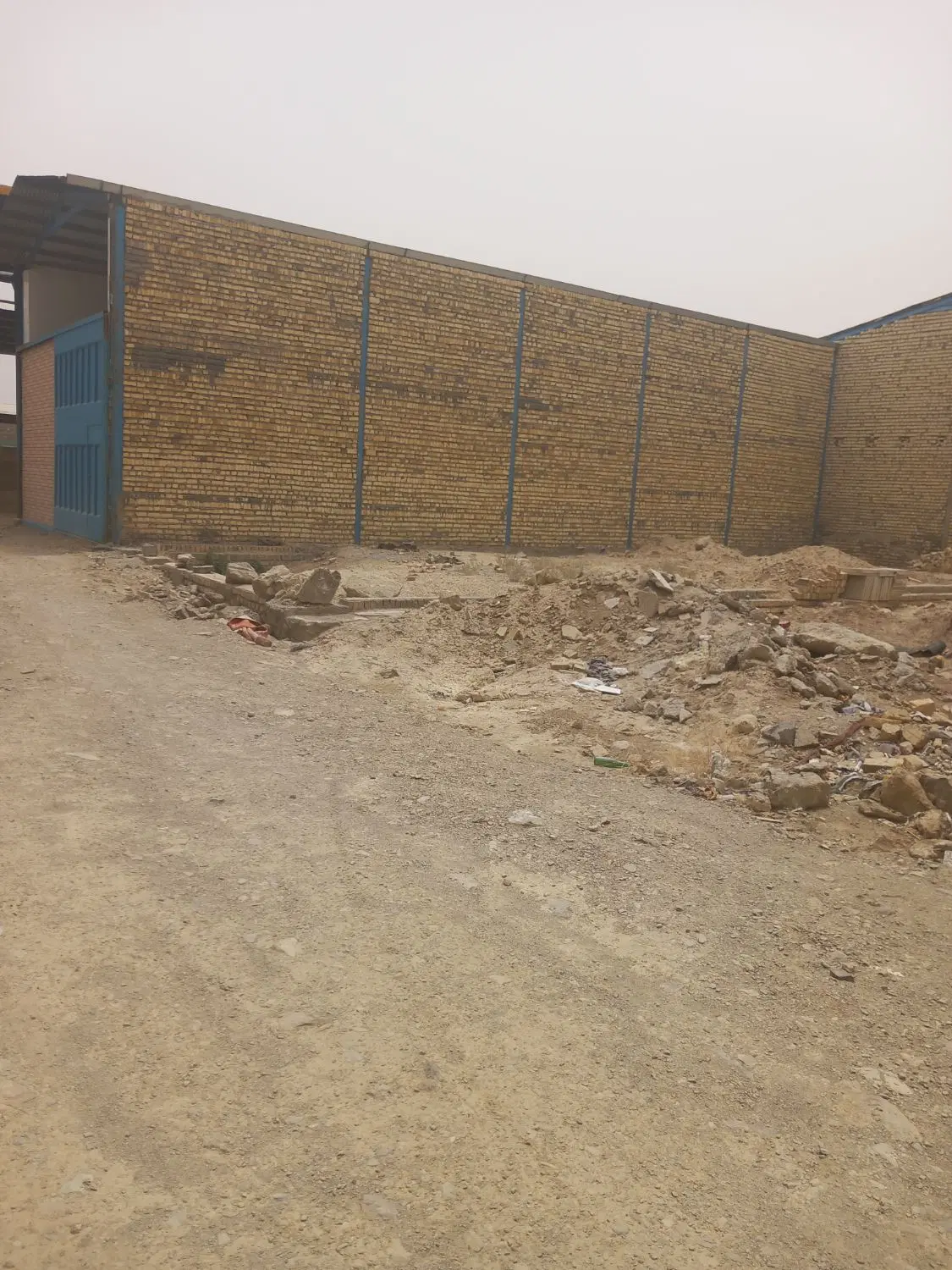 زمین کارگاهی کوچه گلبرگ