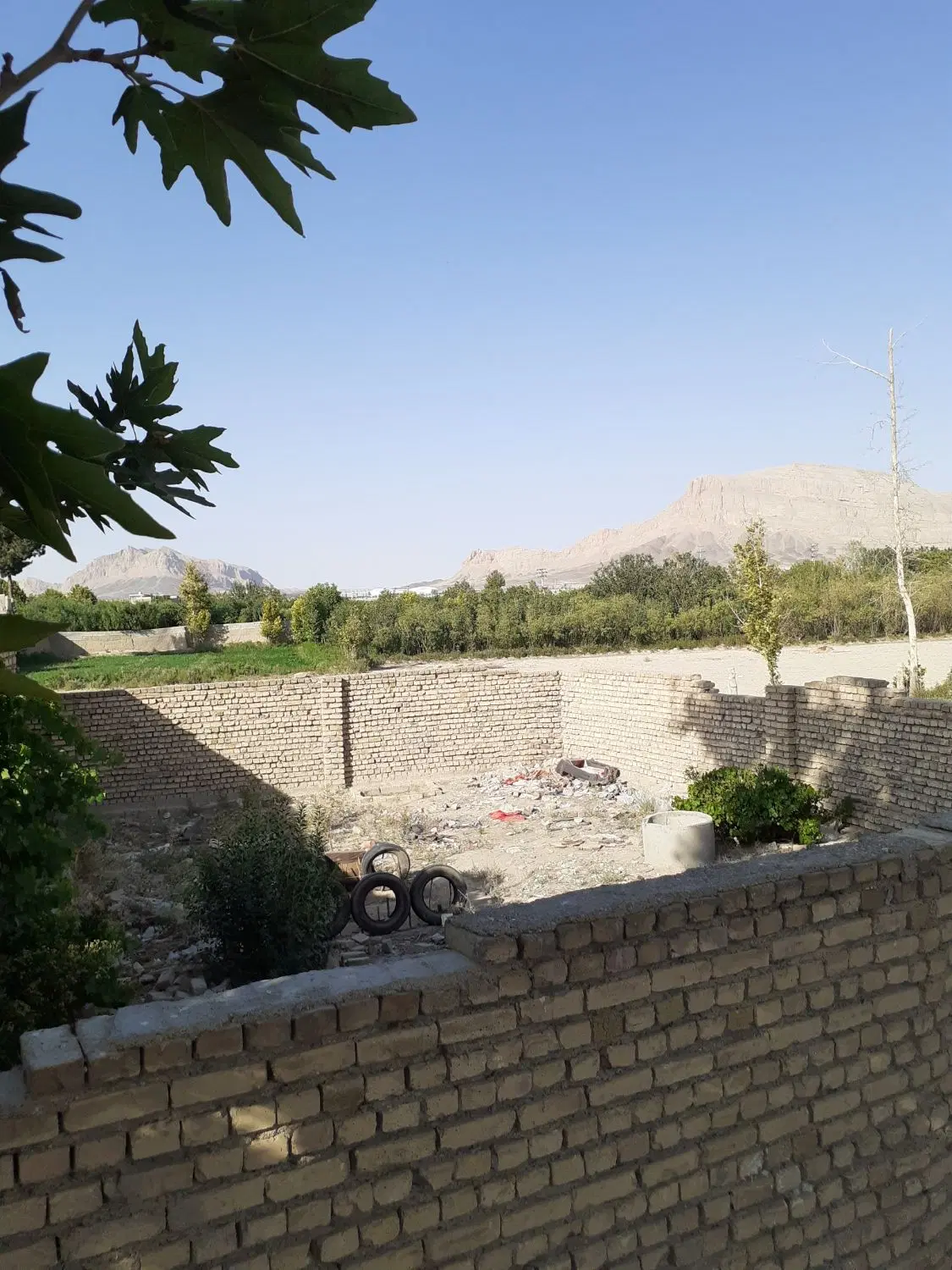 زمین مسکونی ، ردان