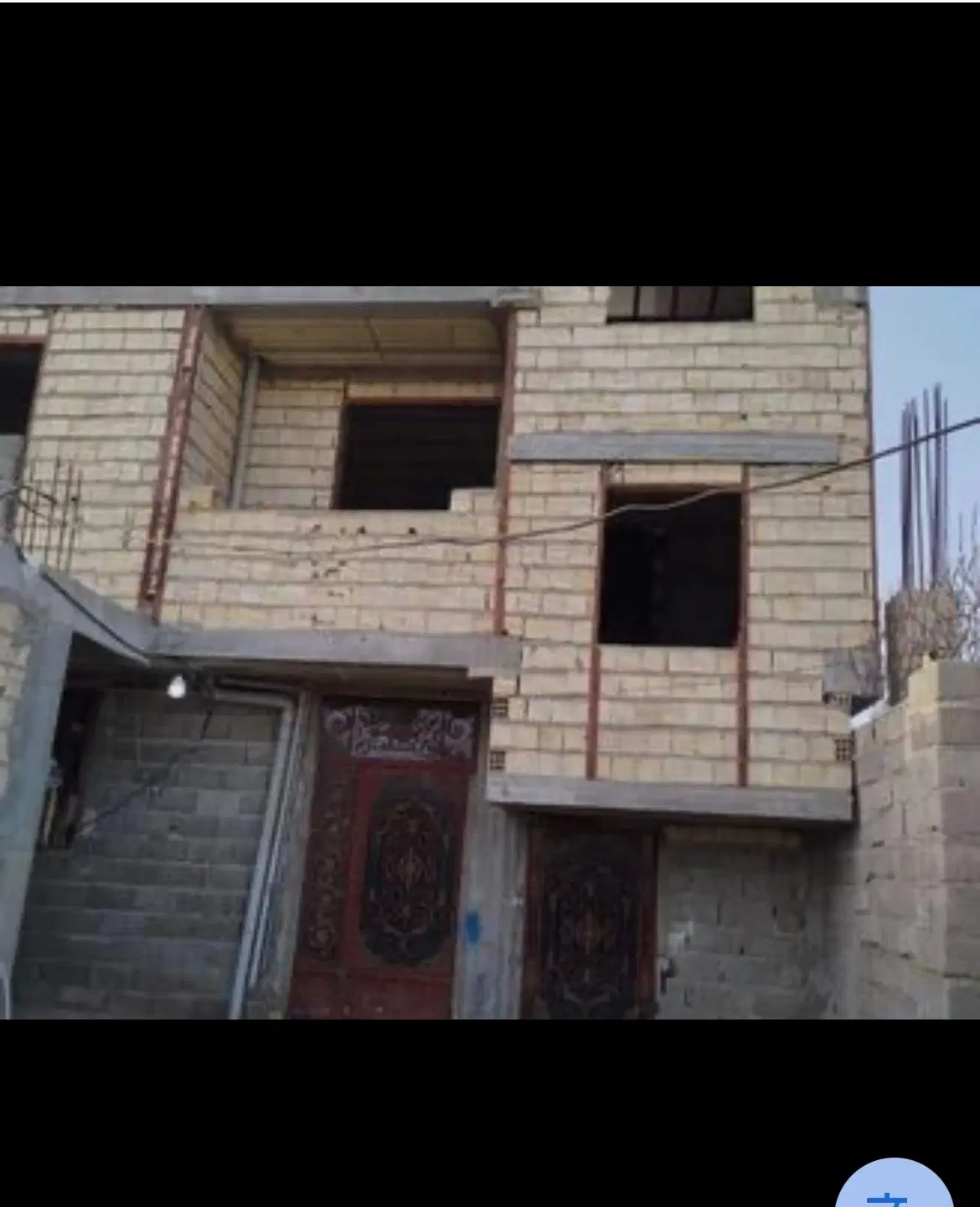 خانه نیمه ساخته