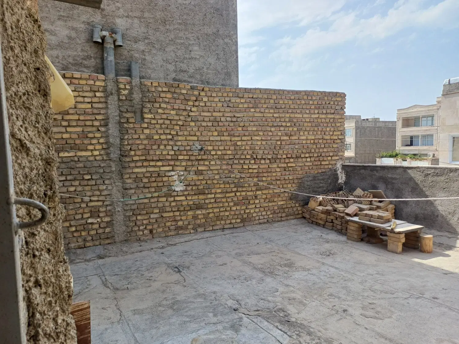 فروش‌خانه