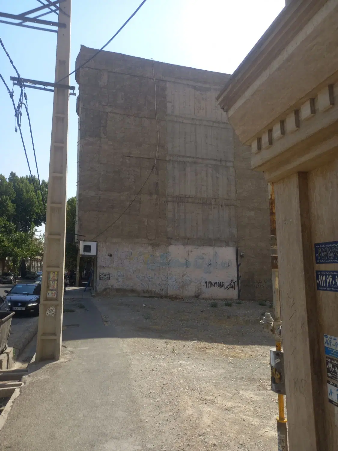 زمین ۱۲۰متر