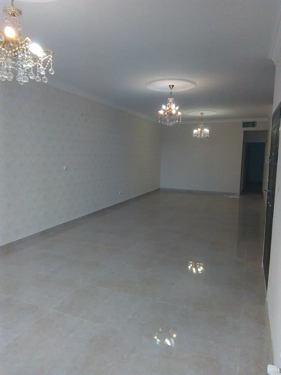 آپارتمان ۱۱۵ متر دوخوابه با پارکینگ