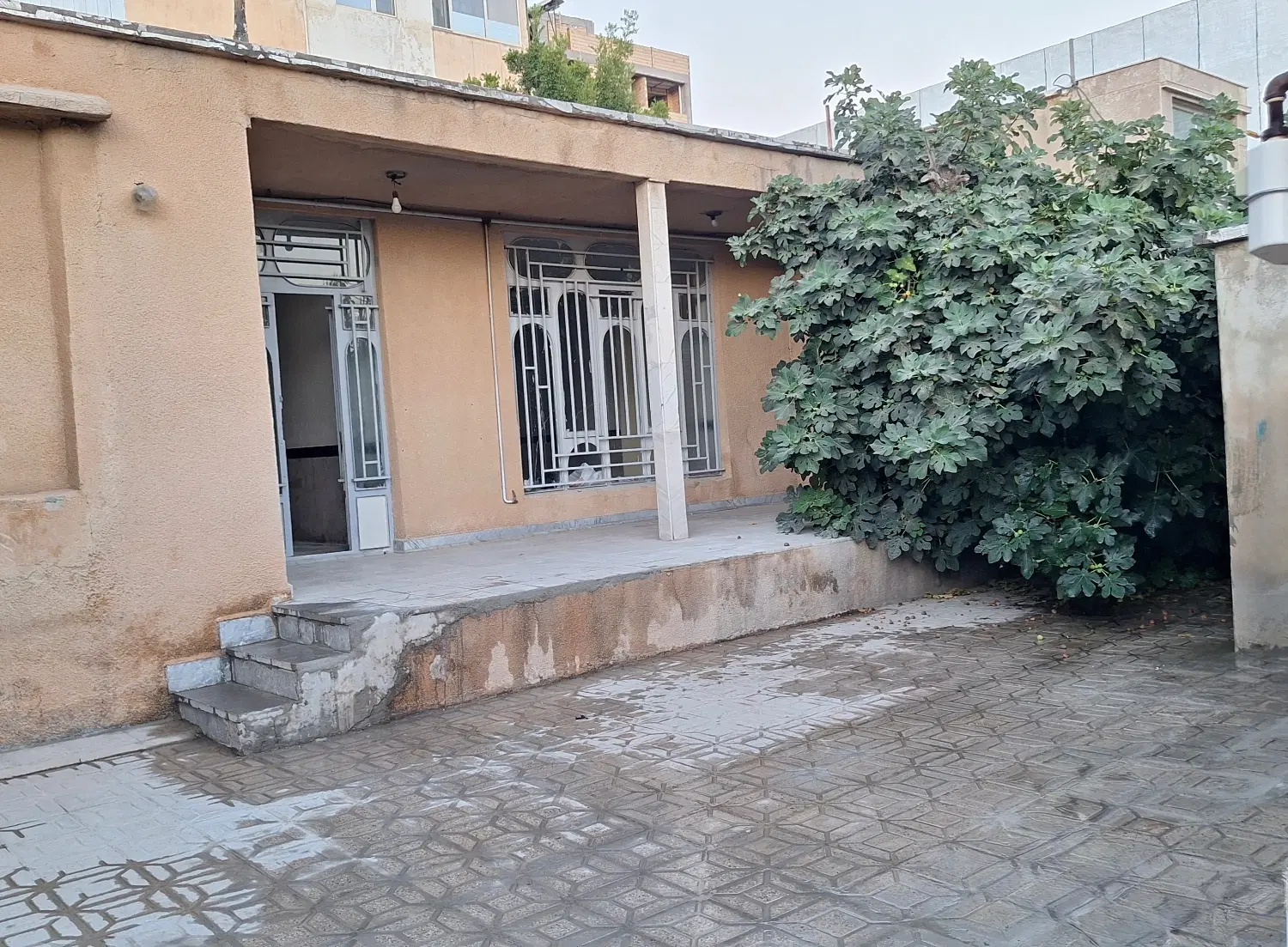 اجاره منزل زمینی