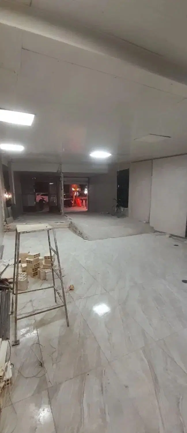 مغازه ۱۰۰ متری رزمندگان