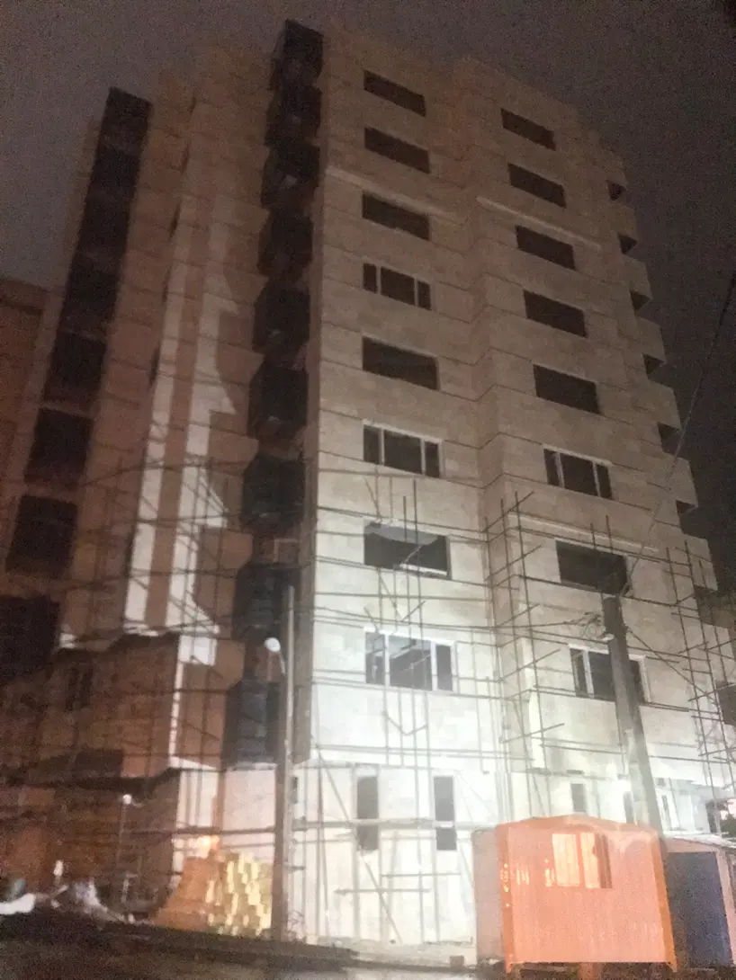 آپارتمان سه نبش حضرت پور 135 متری