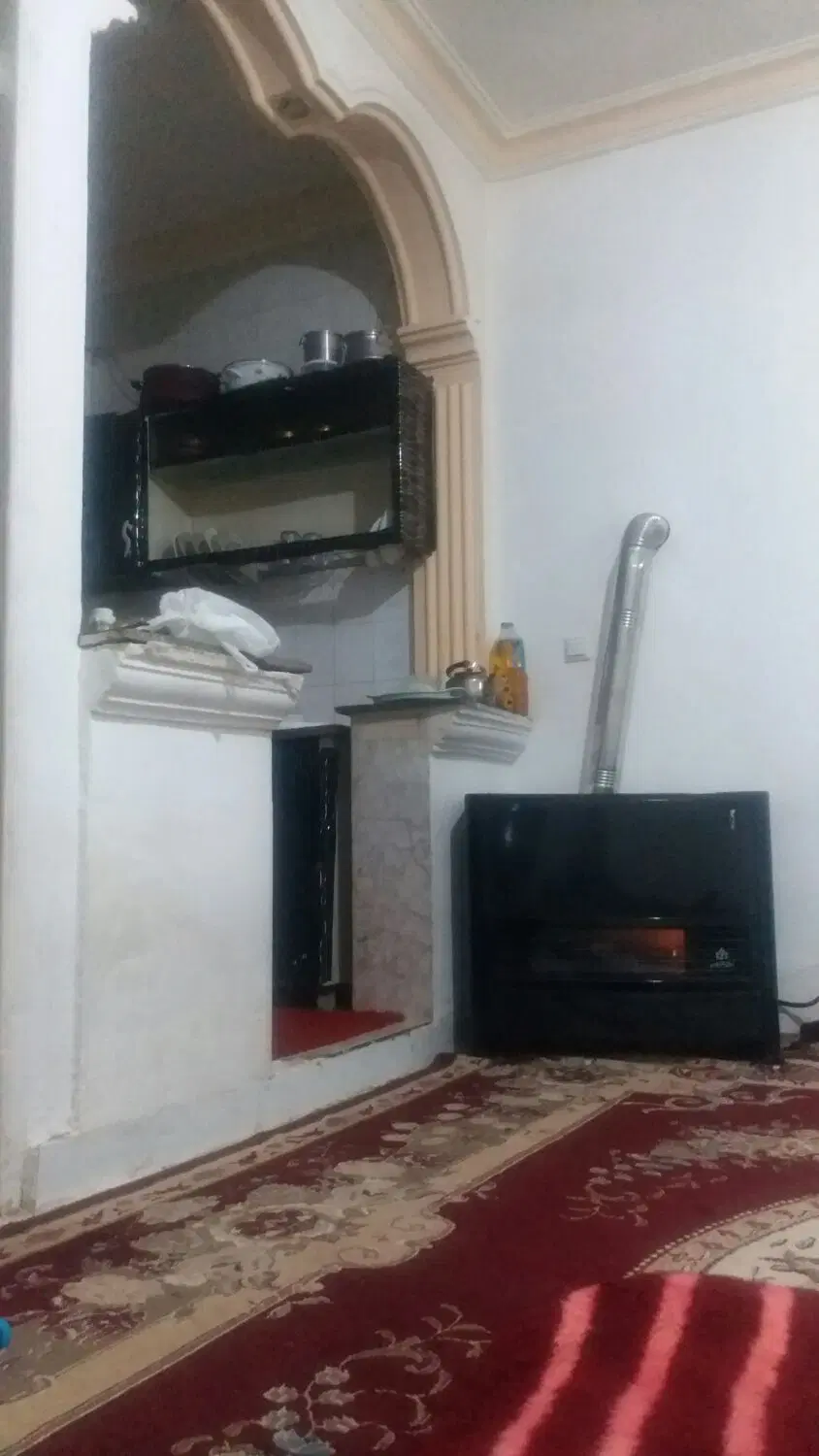 همخونه خانم میخام