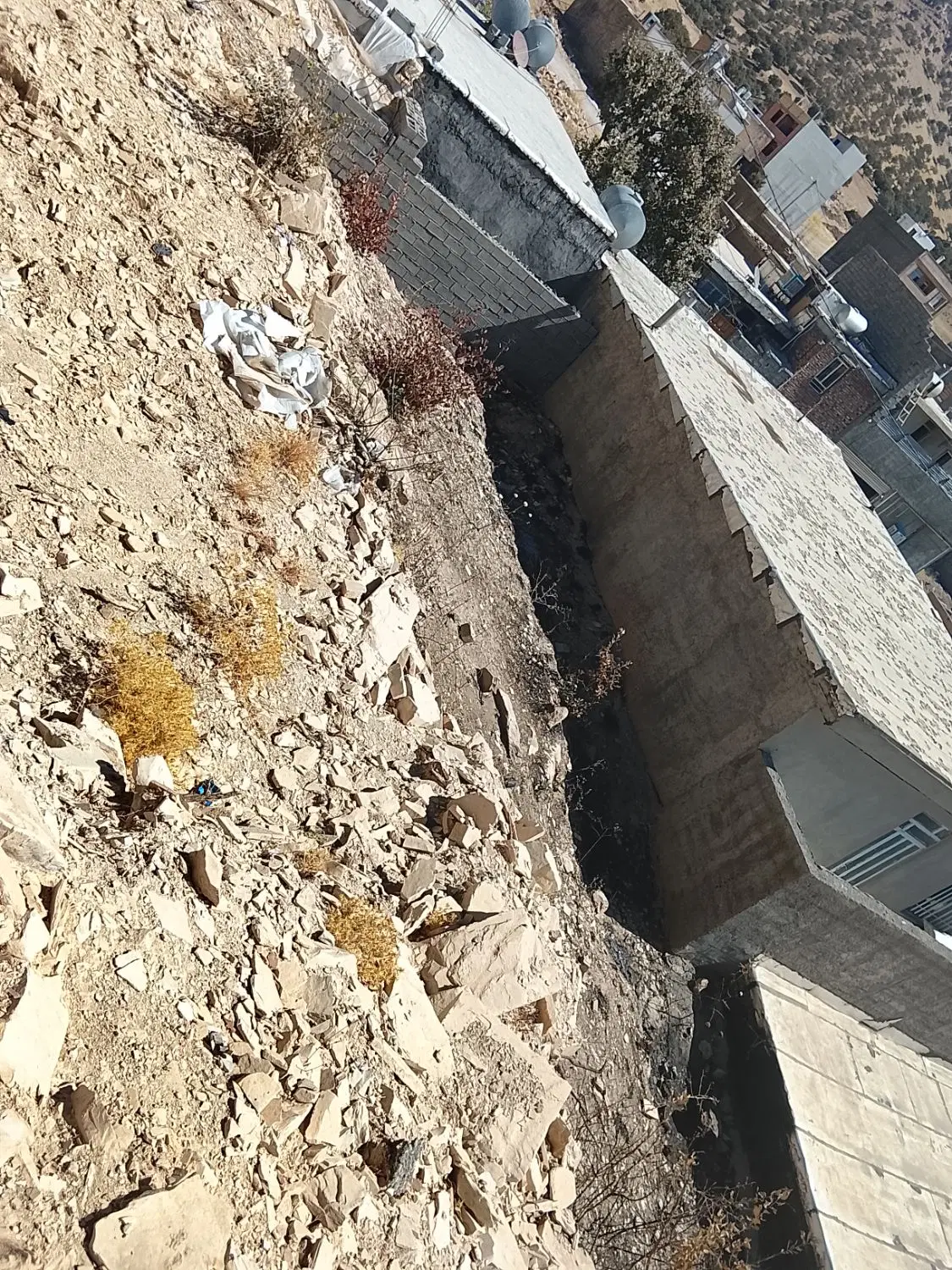 زمین  هانیوان