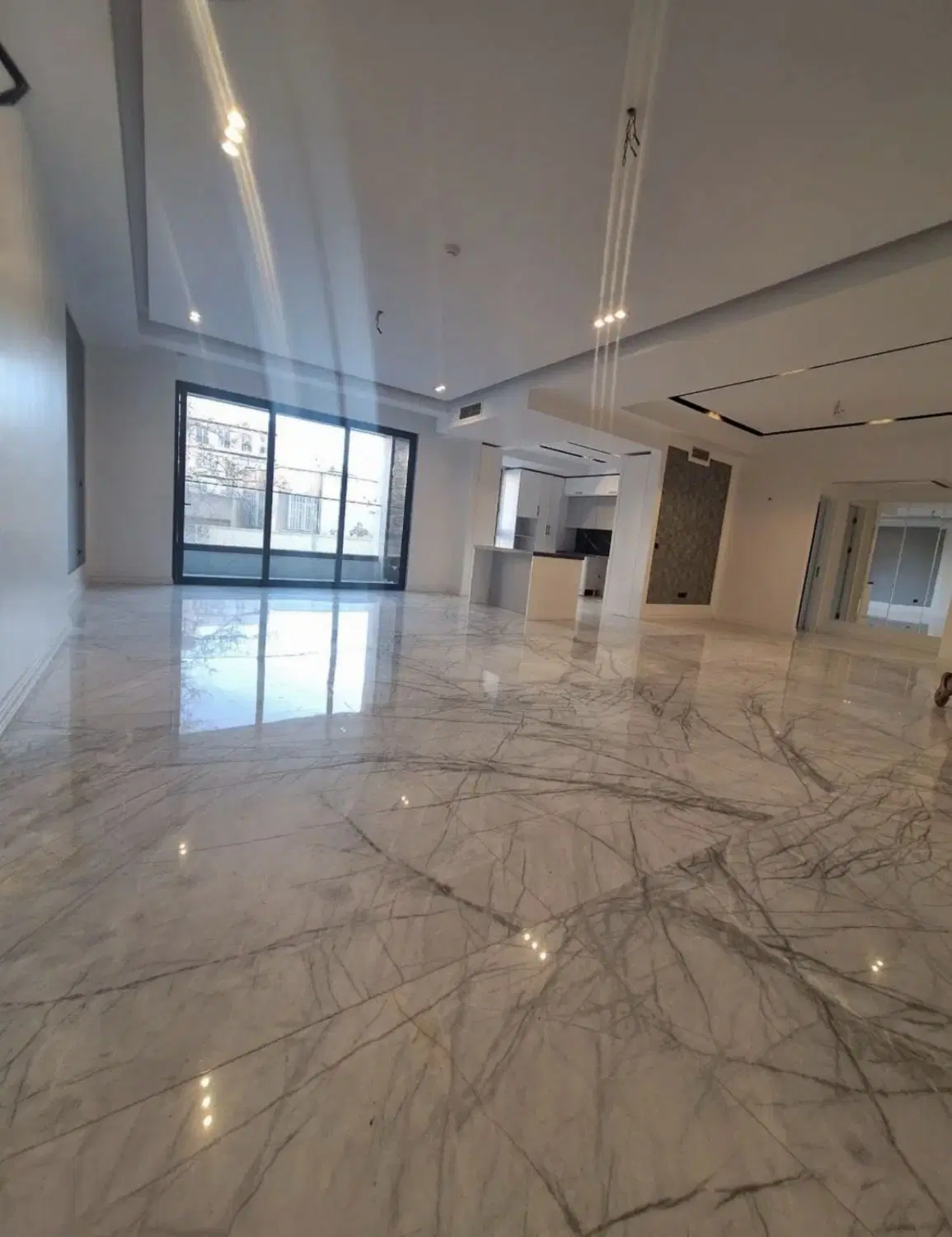 ۱۳۰ متر_جنوبی_واوان_شرقی