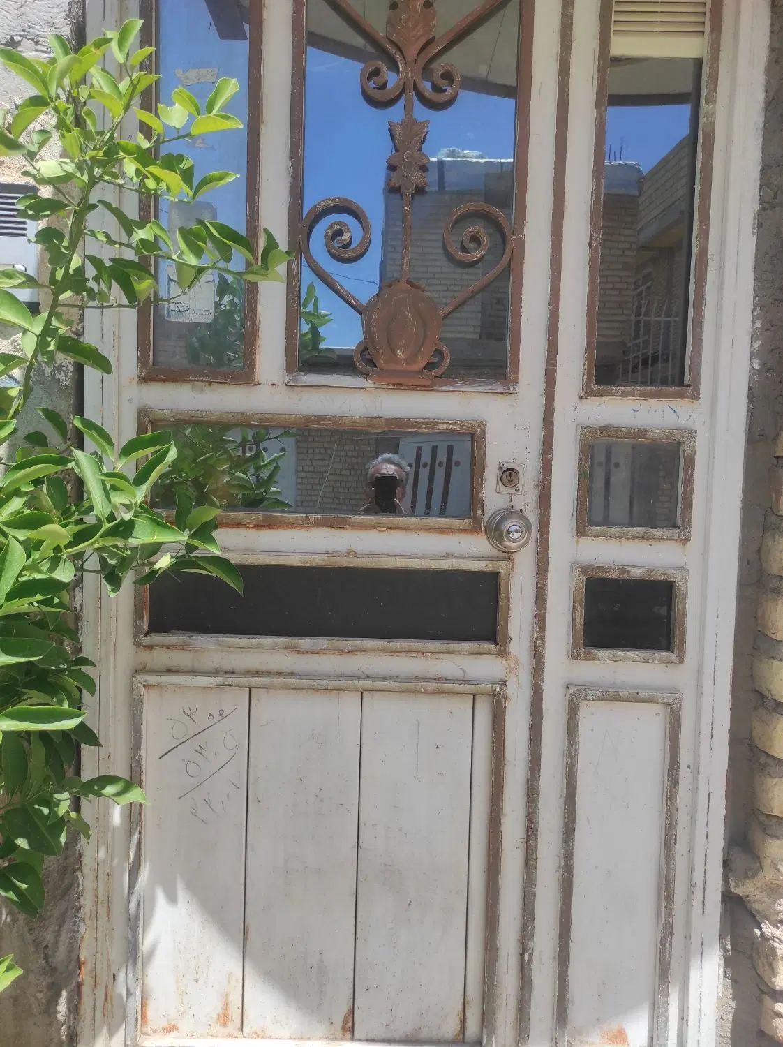 منزل مسکونی درتنگ کتویه طبقه دوم