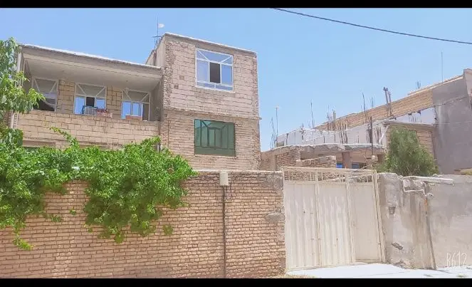 فروش ومعاوضه باملک