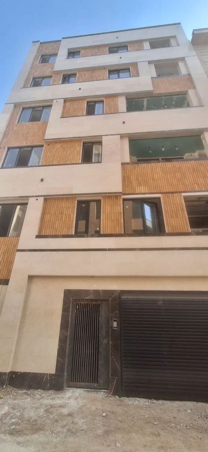آپارتمان ۸۰ متر دو خواب  پیروزی بروجردی