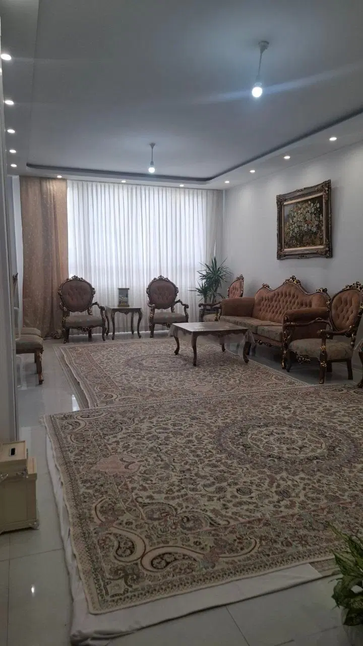 ۱۱۰ متر _ ۲ خواب نورگیر _ تک‌واحدی شکری 12