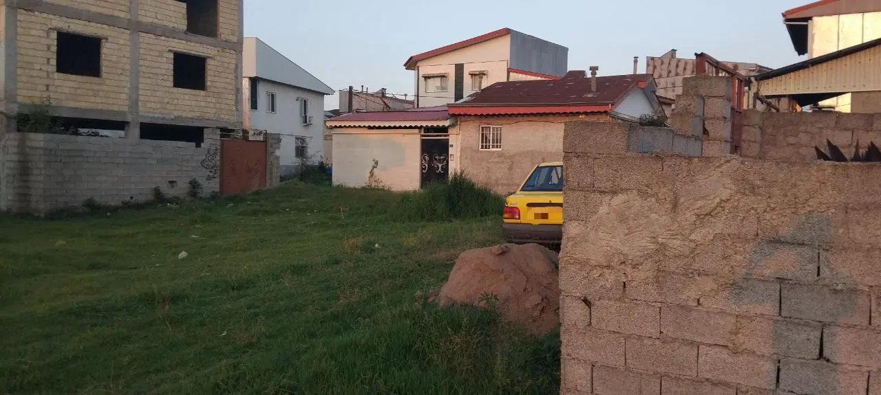 ۱۰۰ متر زمین مسکونی دو بر