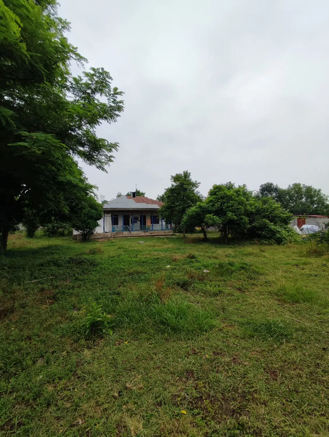 زمین ۴۱۵۰متری اطراف صومعه‌سرا