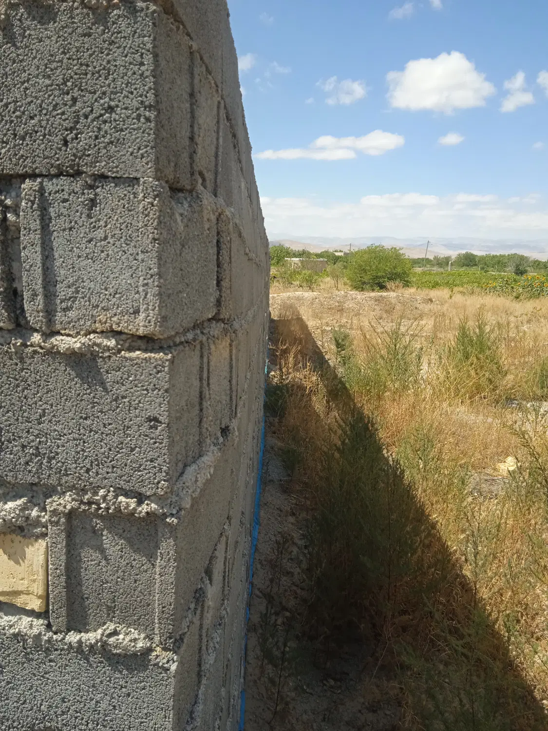 زمین دارای سوله