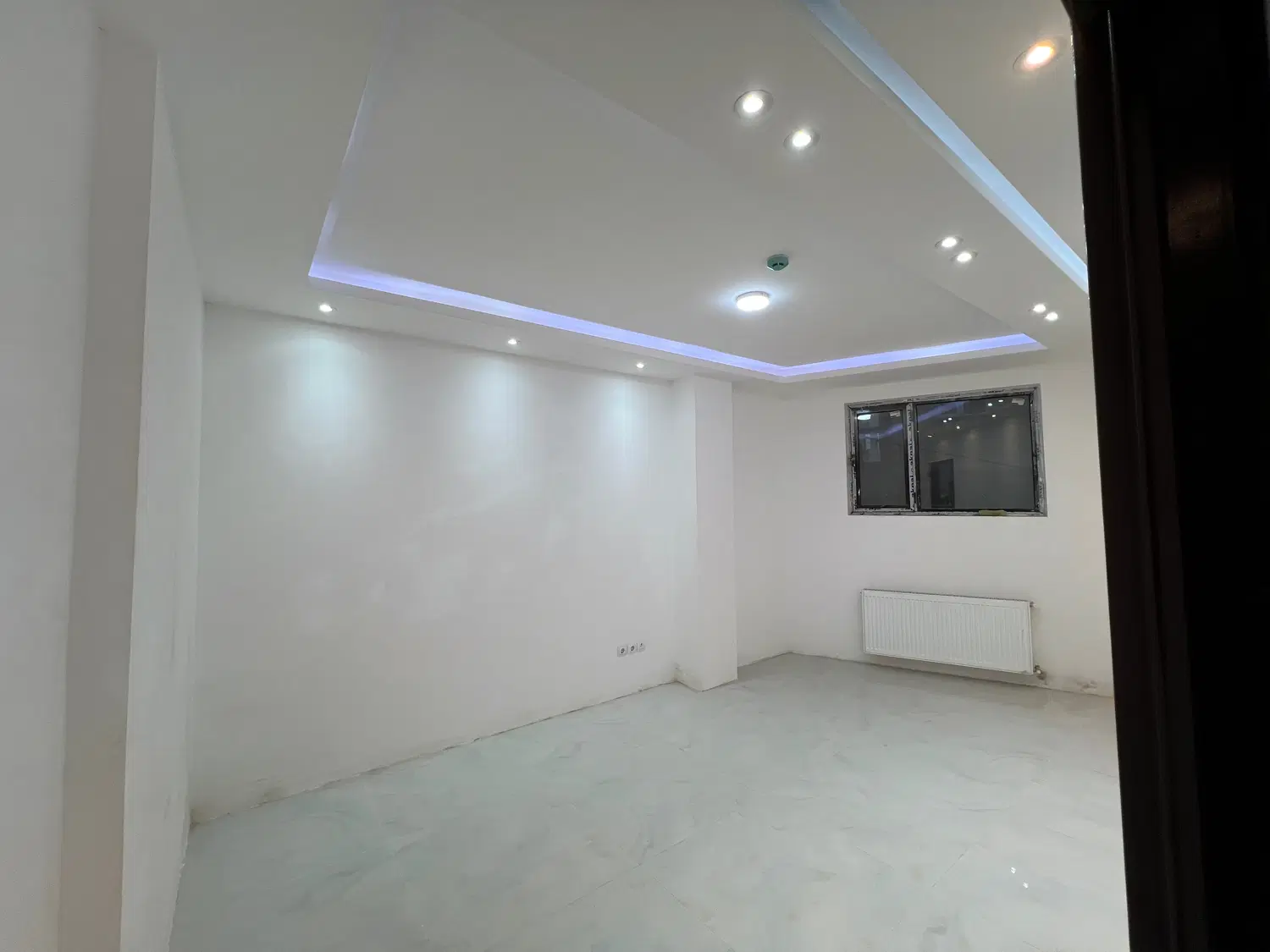 اپارتمان سه خوابه