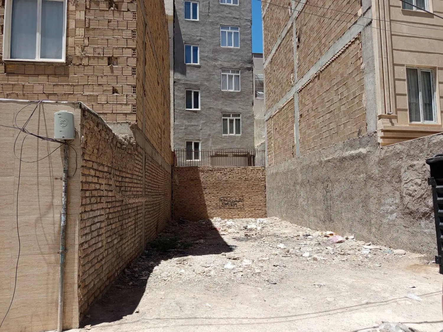 زمین سندار صالحیه