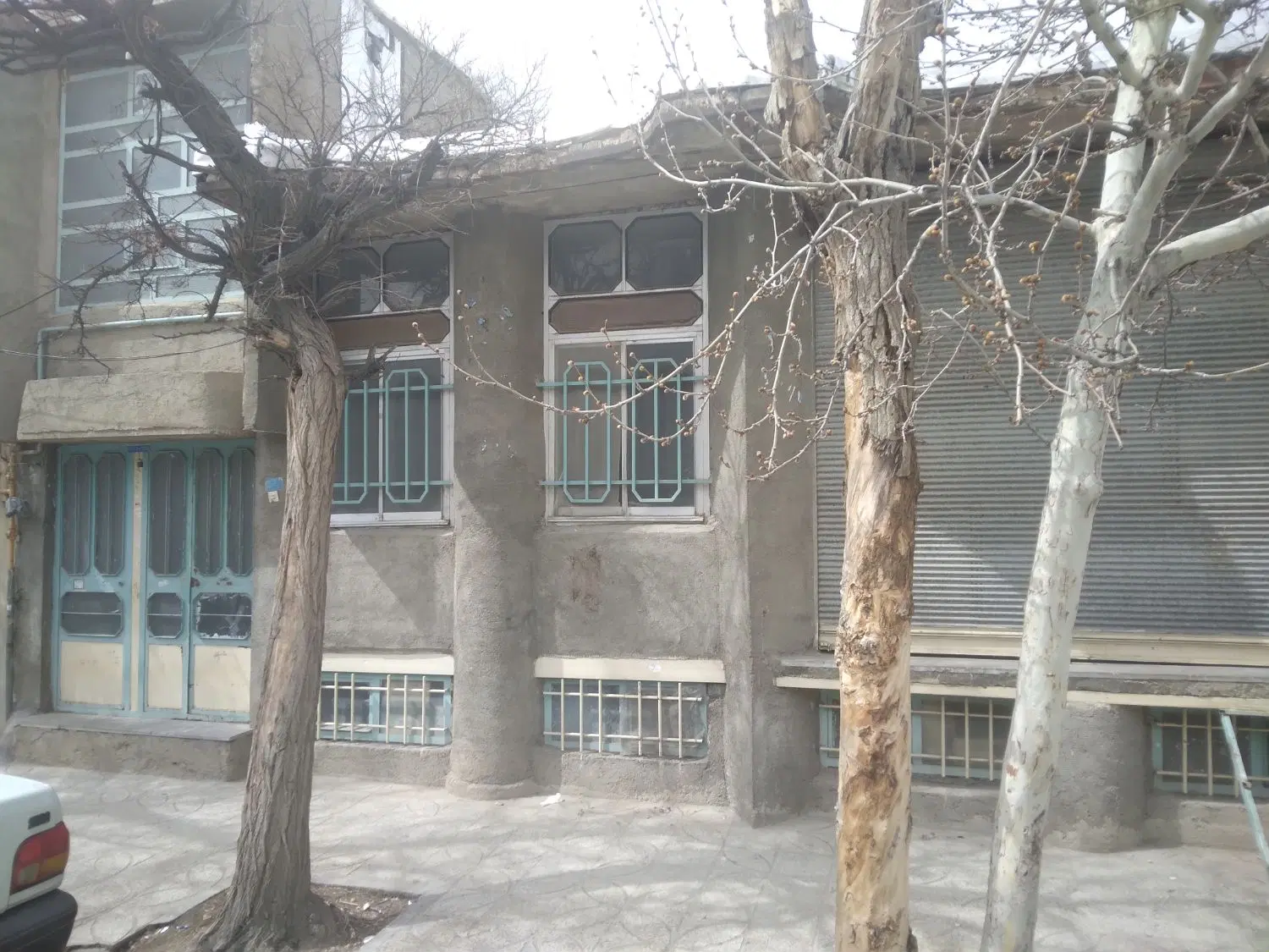 خانه قدیمی برای اجاره بر بلوار پاسداران اسداباد