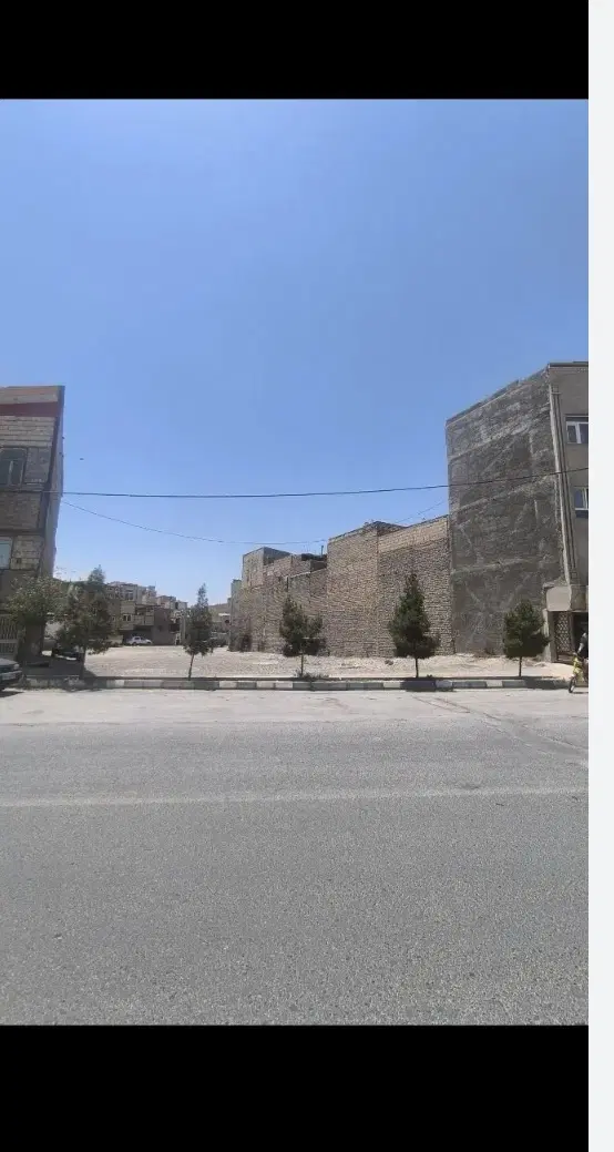 زمین بر خیابان نظامی گنجوی