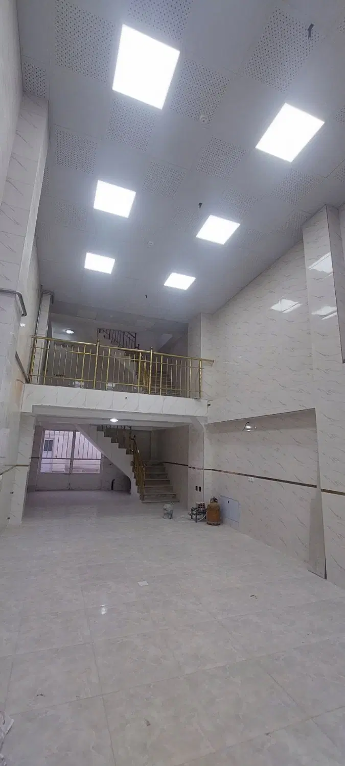 اجاره مغازه در ۲ طبقه خ ایت اله کاشانی (بهار اباد)