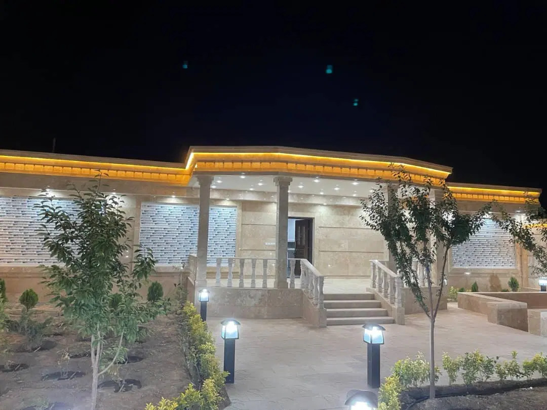 ویلایی دو طبقه بازسازی شده شیک