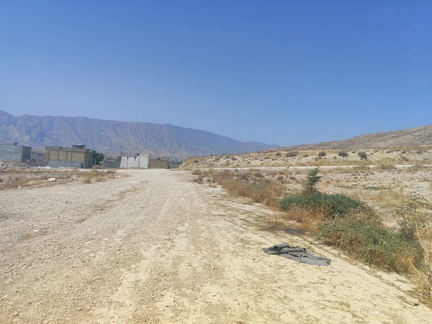 زمین مسکونی