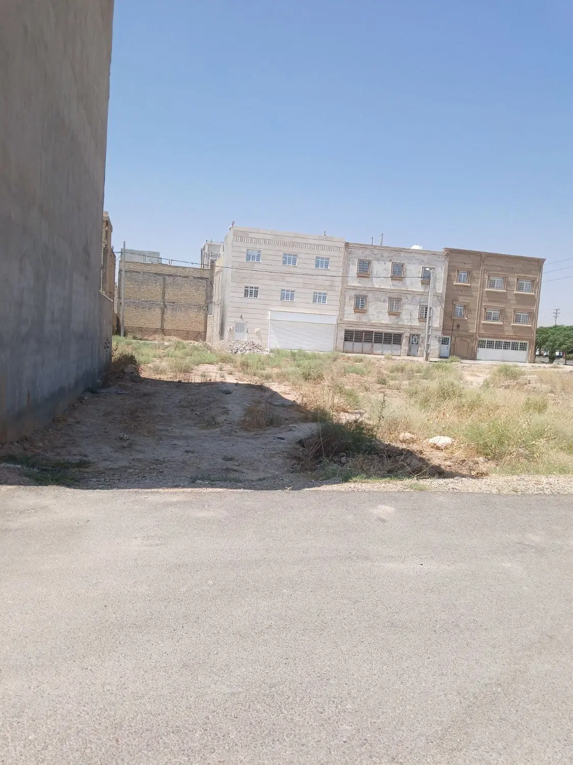 زمین مسکونی ۲۴۳متر مدارک تکمیل