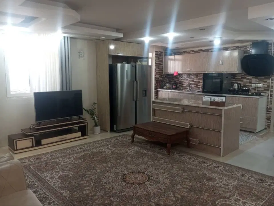۱۱۵ متر _ خیابان اصفهان