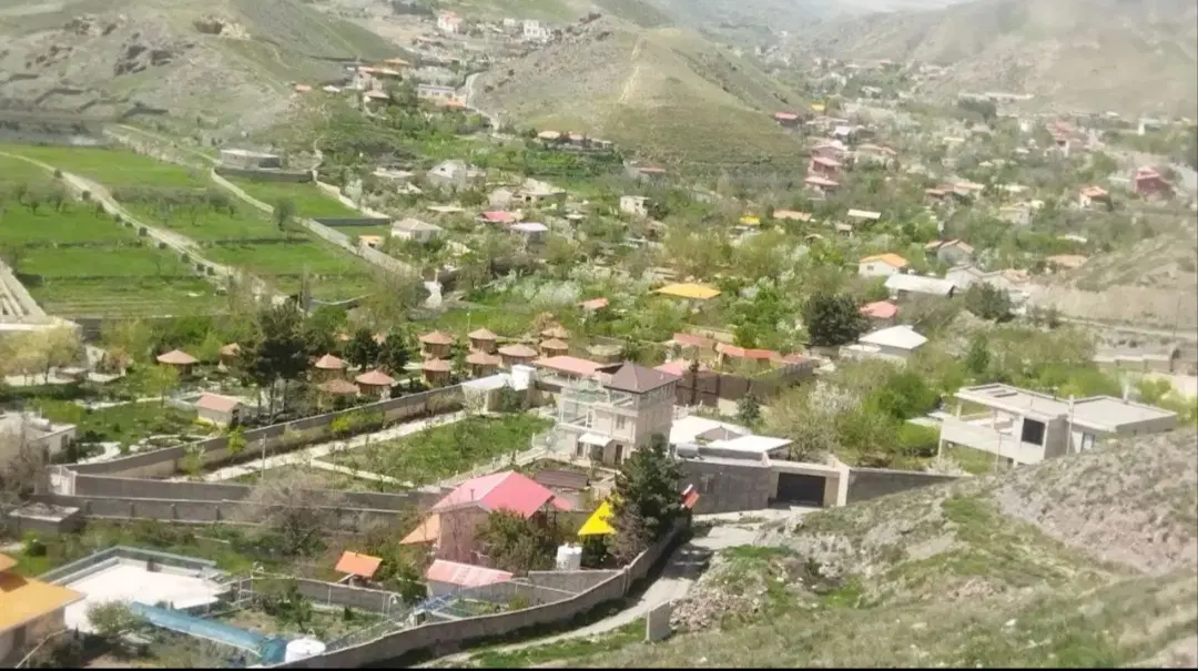 باغ پر میوه در روستای زیبای عارفی