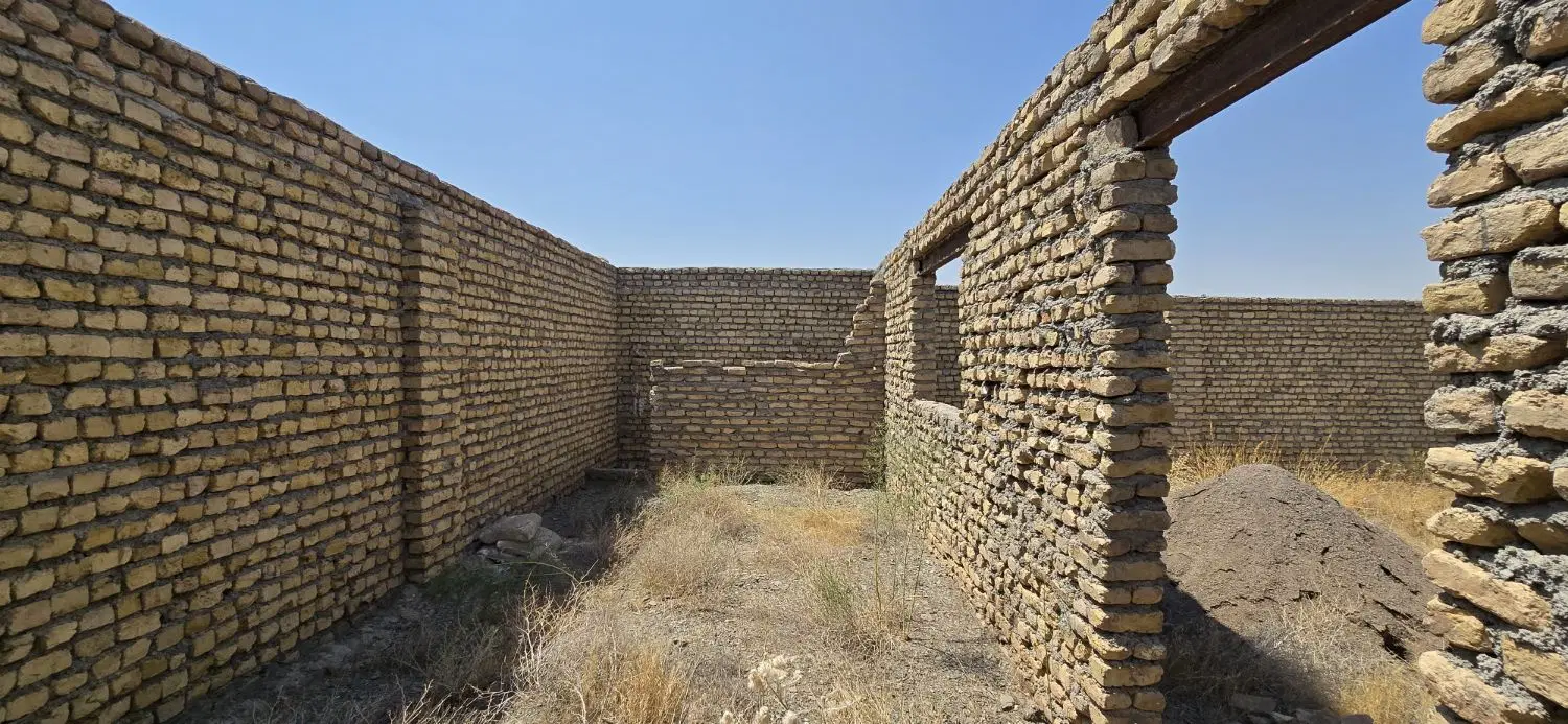 زمین ۲۵۰ متری، سند دار ، دور دیوار ودرب