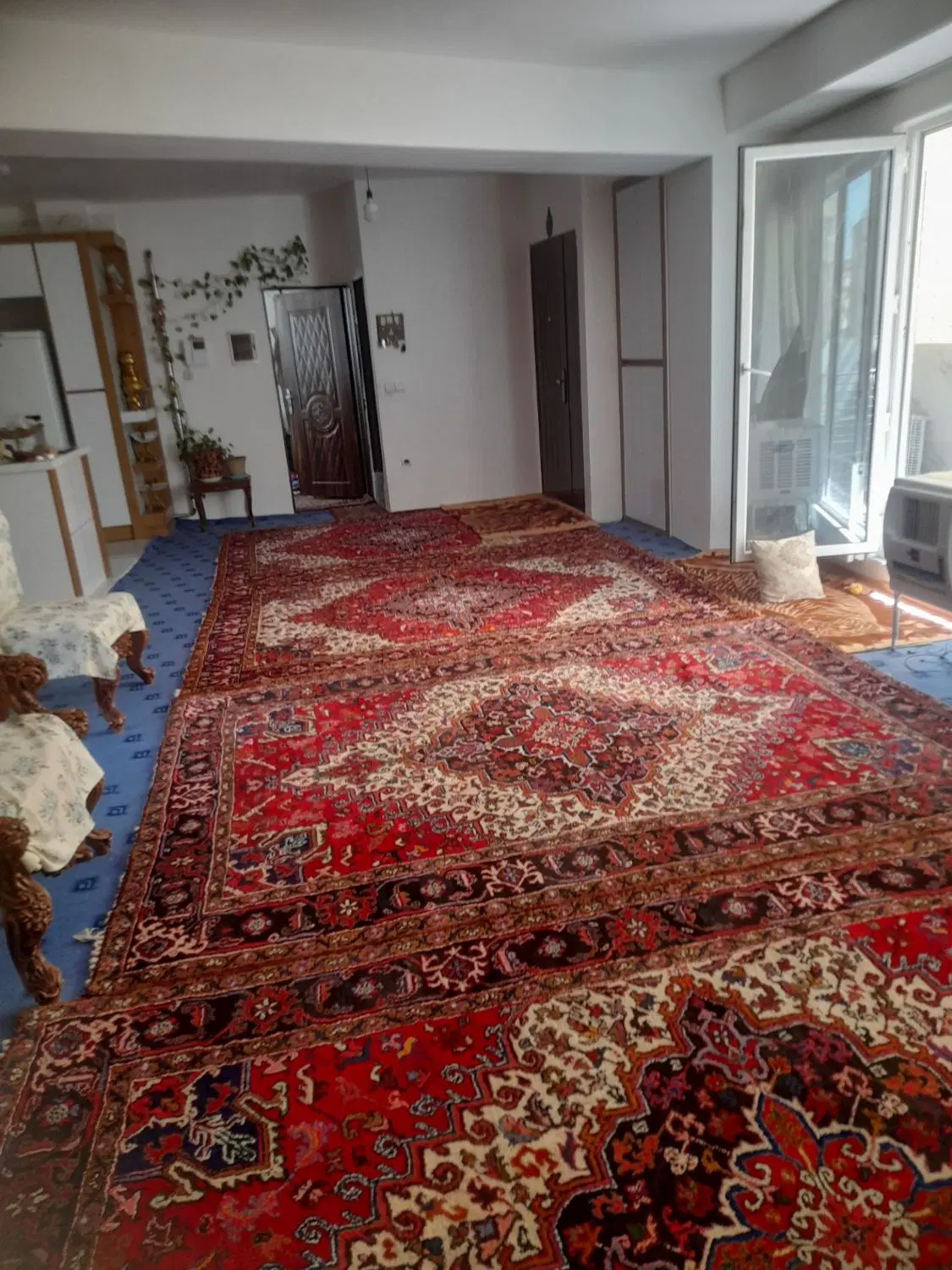واحد سنددار در گرو.دو نبش.