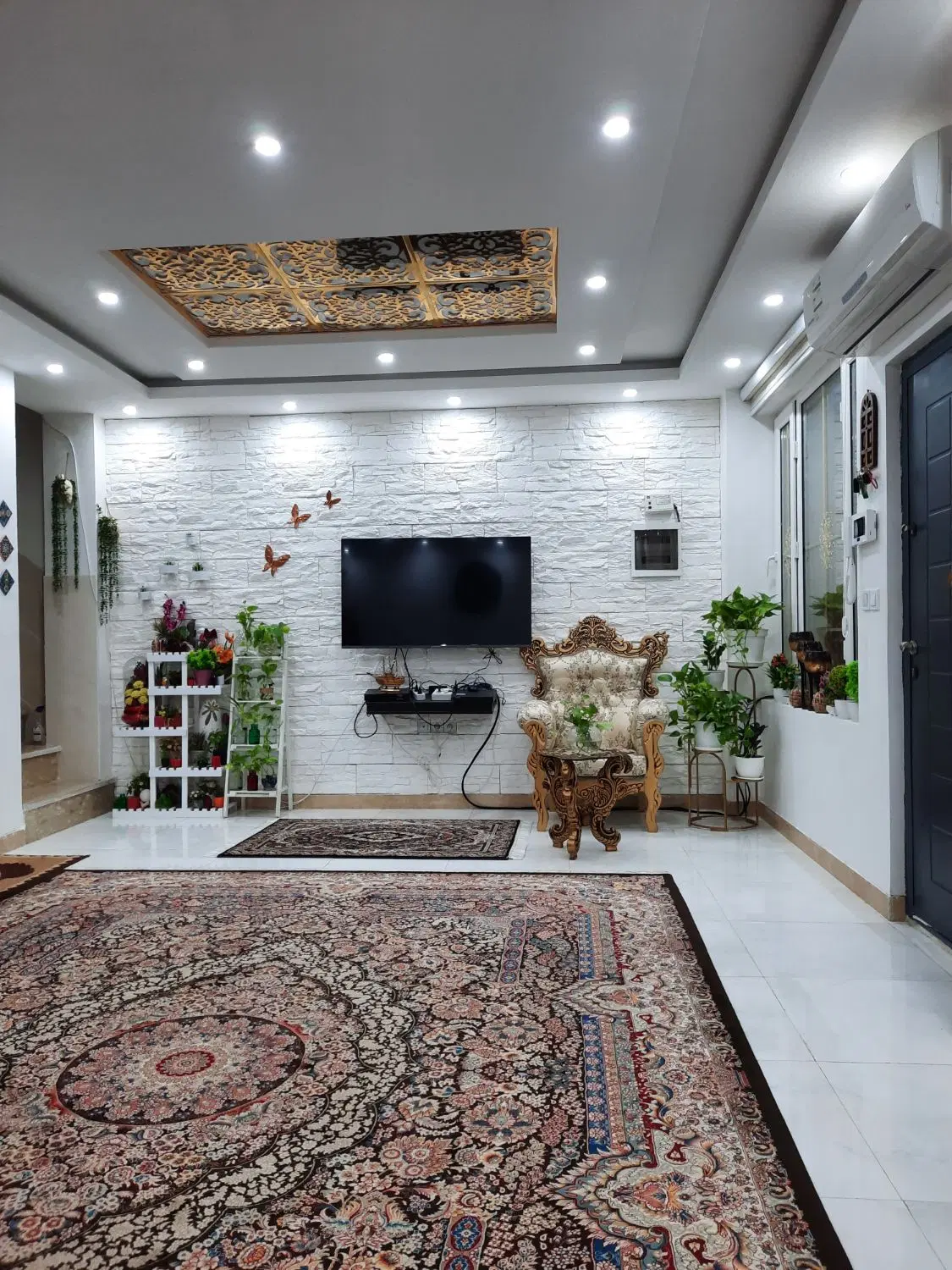 منزل ویلایی سنددار. استخر نیرو دریایی