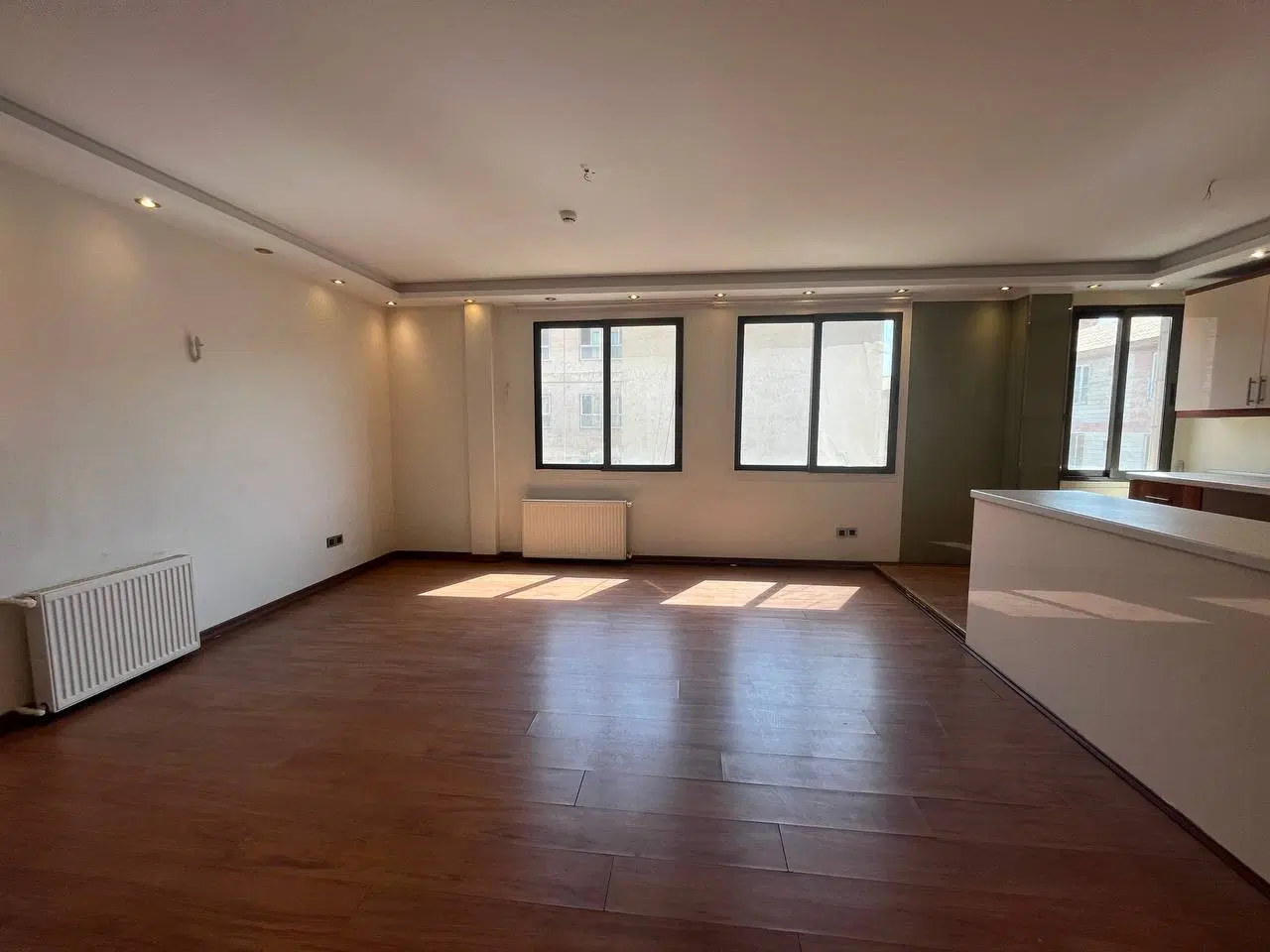۸۰ متر عدل سازه ای مجلل و اعیانی