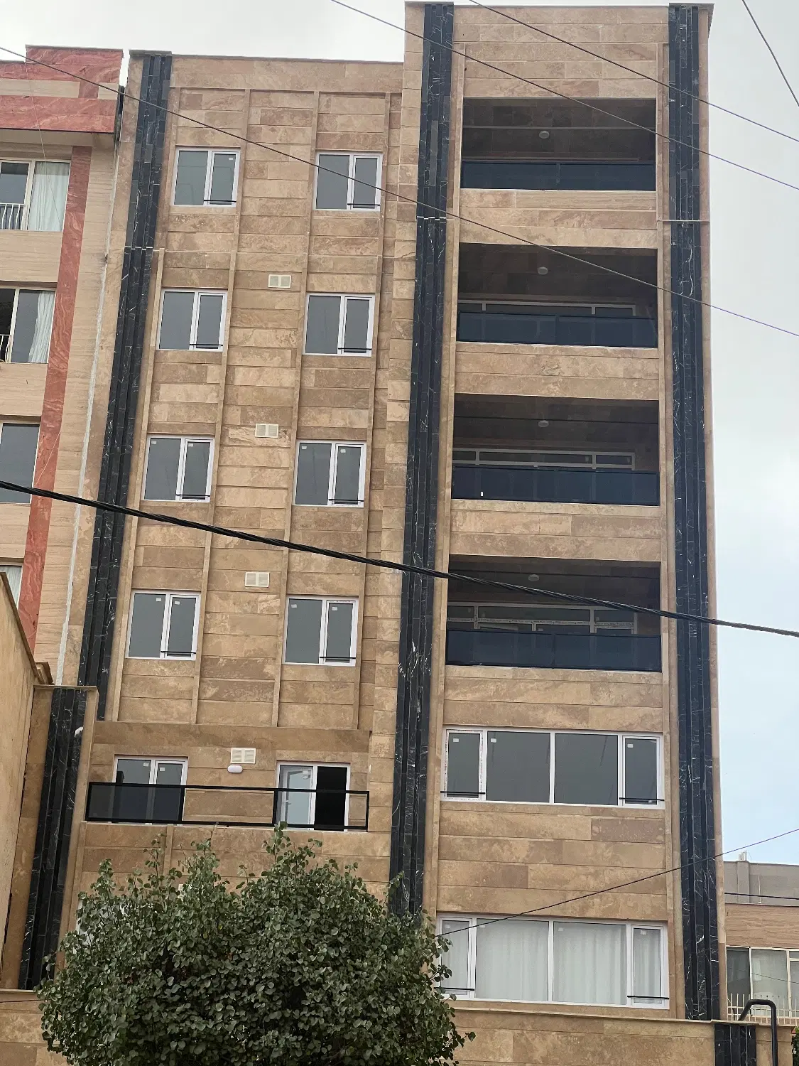 فروش ومعاوضه آپارتمان ۳خوابه ویلاشهر