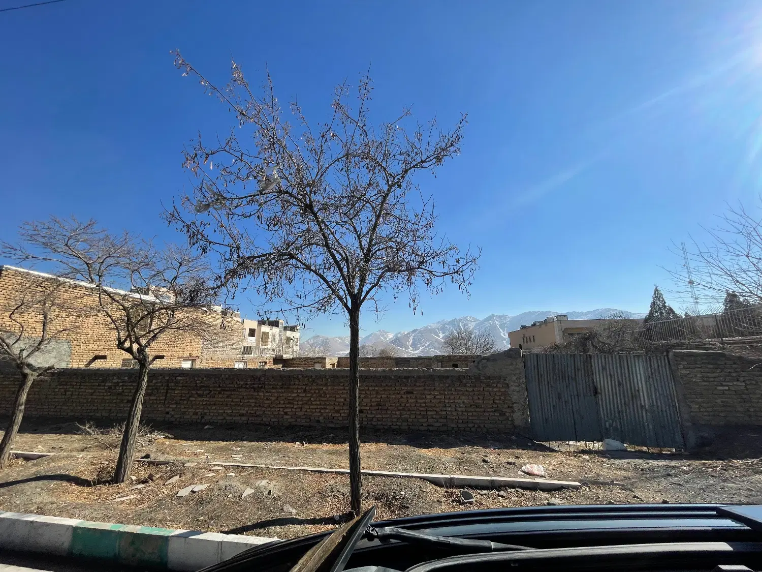 زمین ابتدای جاده تهران مناسب سرمایه گذاری