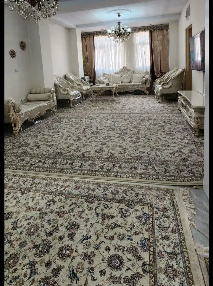هم خونه خانم