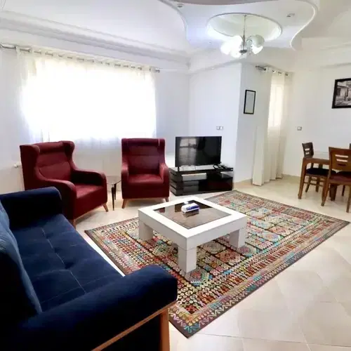 همخونه خانم