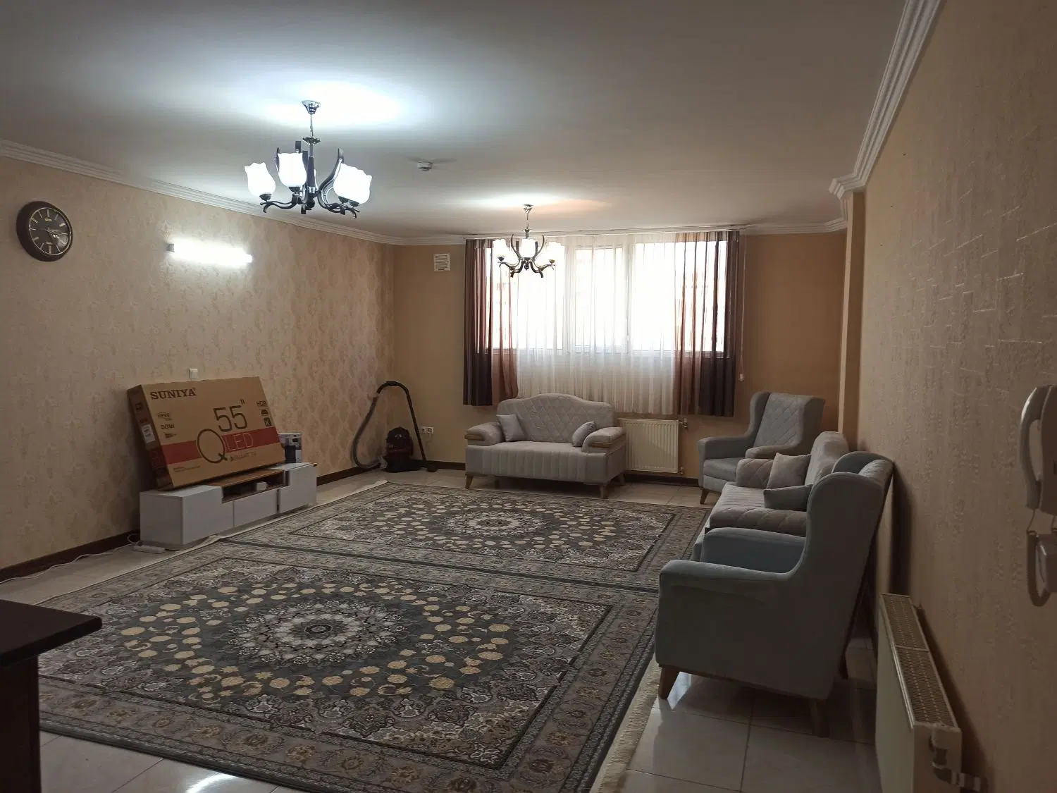 رهن کامل صدرا فاز یک سالن بزرگ
