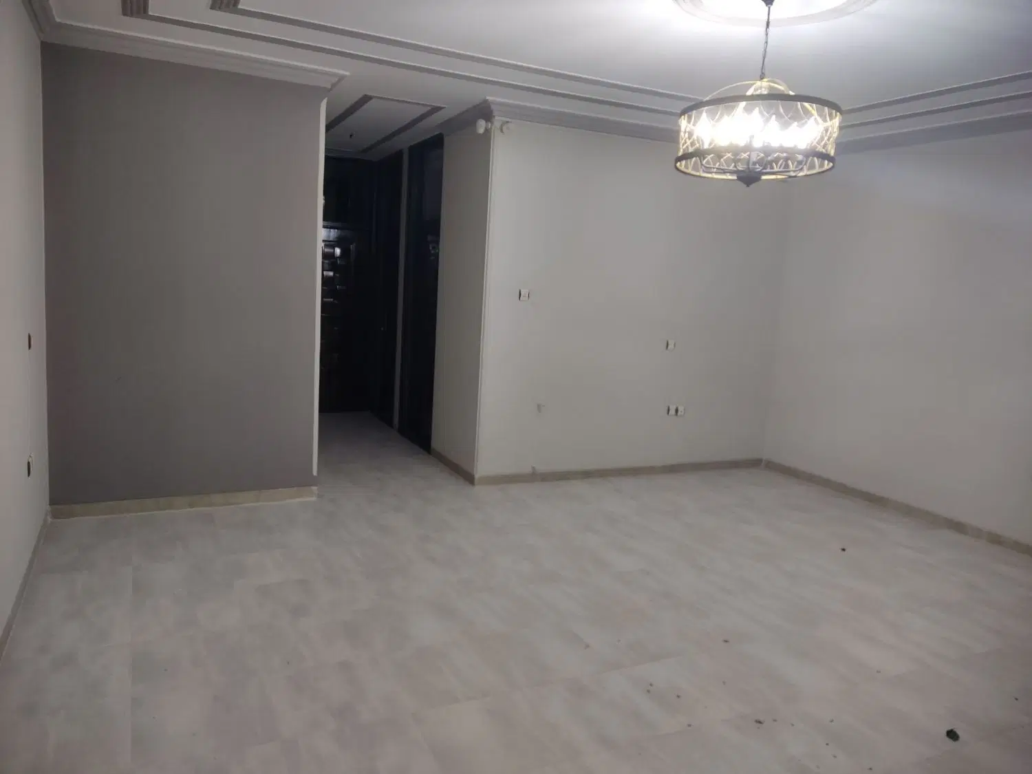 اجاره واحد مسکونی 100 متری طبقه اول